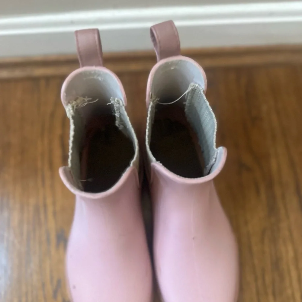 Blush Pink Chelsea Rain Boots – Waterproof Ankle Booties Size 37 (US 6–6.5) - Picture 5 of 9